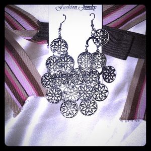 🎁 Any 4 for $15🎁 NWT Fashion Earrings 🎁